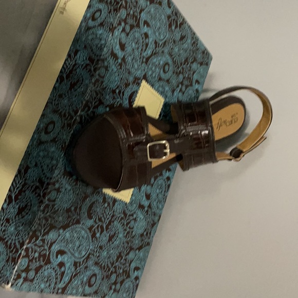 Women’s sandals - Picture 4 of 5